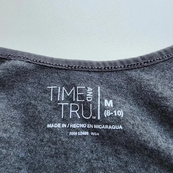 Time and Tru Womens Adjustable Straps Camisole Tank Top Stretch Gray M (8-10) - Picture 8 of 9